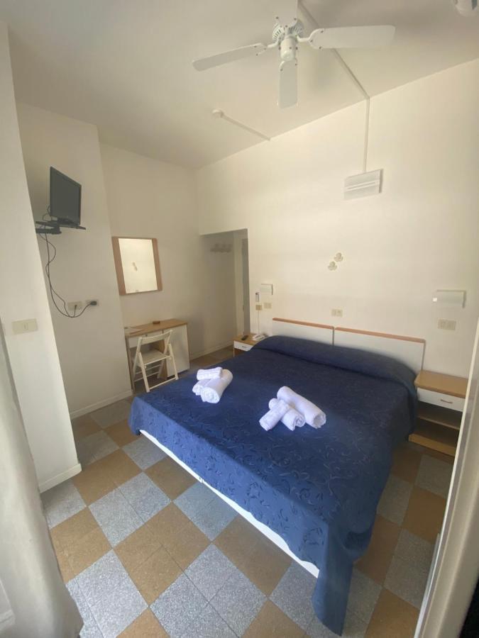 B&B Hotel Lucciola Cattolica Exterior photo