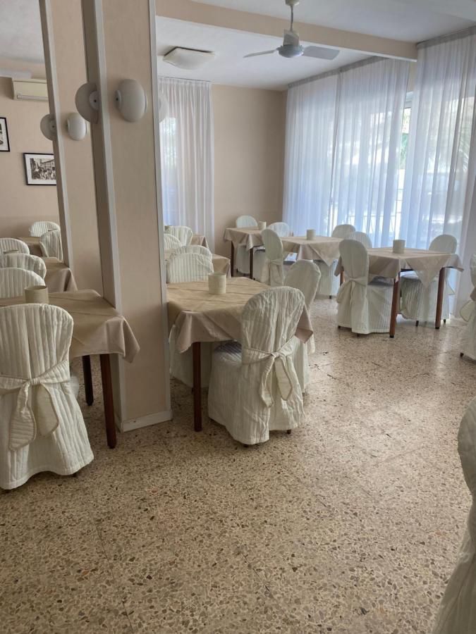 B&B Hotel Lucciola Cattolica Exterior photo